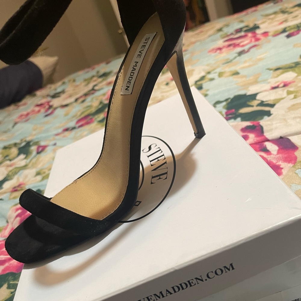 Steve Madden stilettos